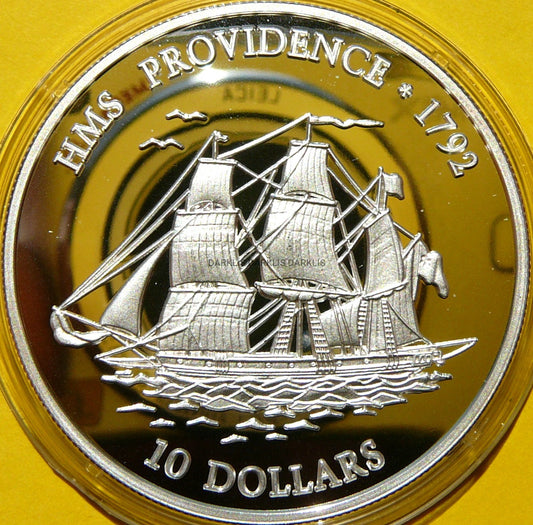 10$ FIJI 2001 ŻAGLOWIEC HMS PROVIDENCE 1792 RZADKA