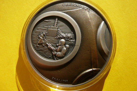 5$ NIUE 2021 CZARNOBYL LUDZKIE TRAGEDIE Ag 999 2Oz