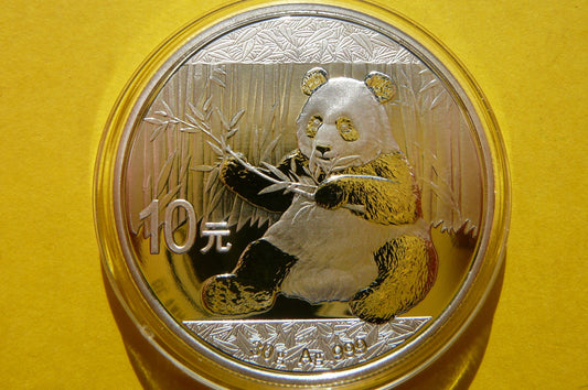 10 YUAN CHINY 2017 PANDA WIELKA SREBRO 999 darklis
