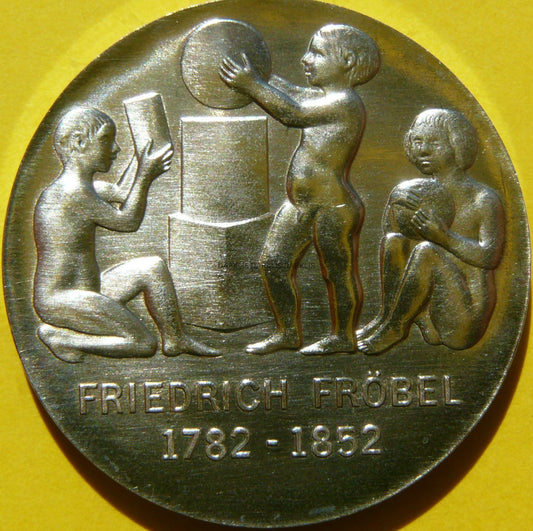 *5 MAREK NIEMCY NRD 1982 - FRIEDRICH W.A. FROBEL