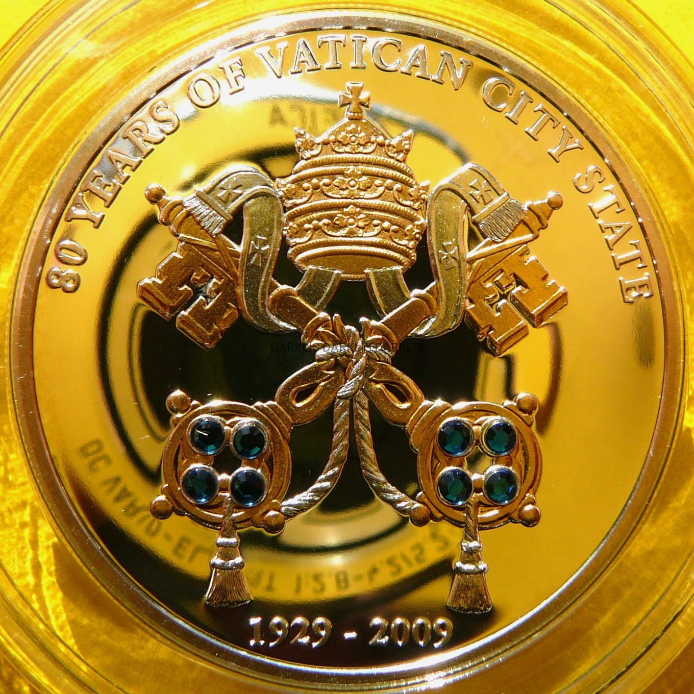 5$ COOK 2009 - 80 LAT WATYKANU HERB PAPIESKI SWAROVSKI