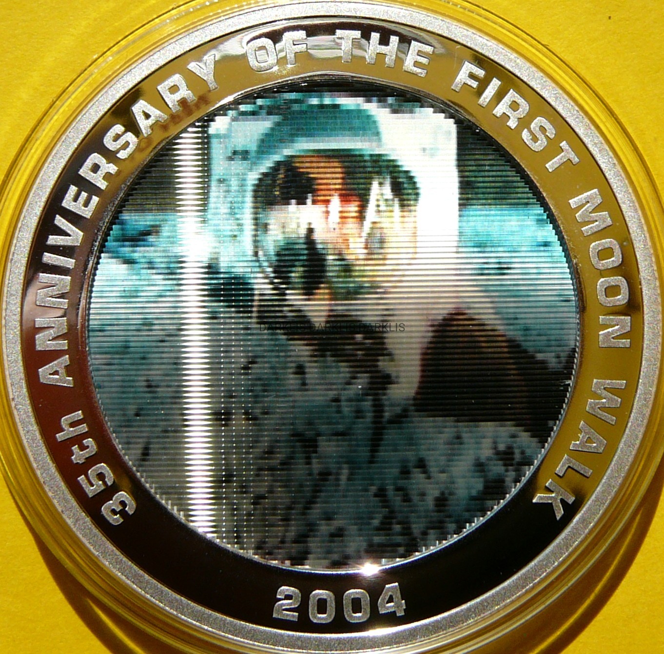 1$ AUSTRALIA 2004 PIERWSZY SPACER KSIĘŻYCOWY HOLOGRAM