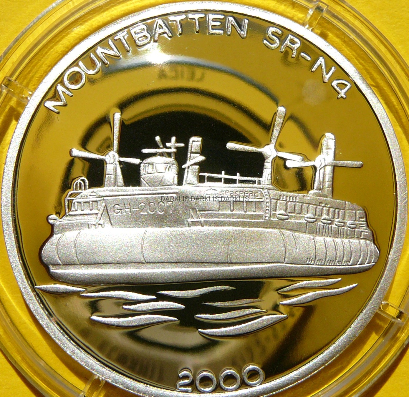 5 WON KOREA 2000 ŻAGLOWIEC PODUSZKOWIEC SR-N4