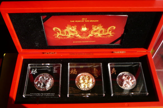 DRAGON RWANDA 2012 ROK SMOK RZADKA 3D AgAu REDGOLD