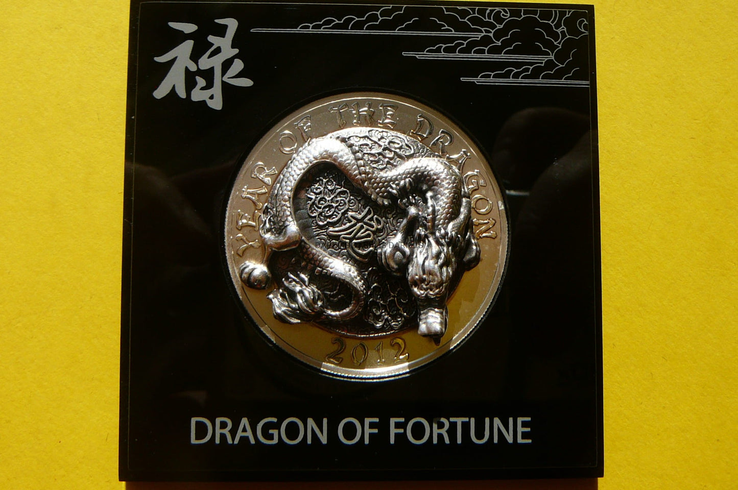 DRAGON RWANDA 2012 ROK SMOK RZADKA 3D AgAu REDGOLD