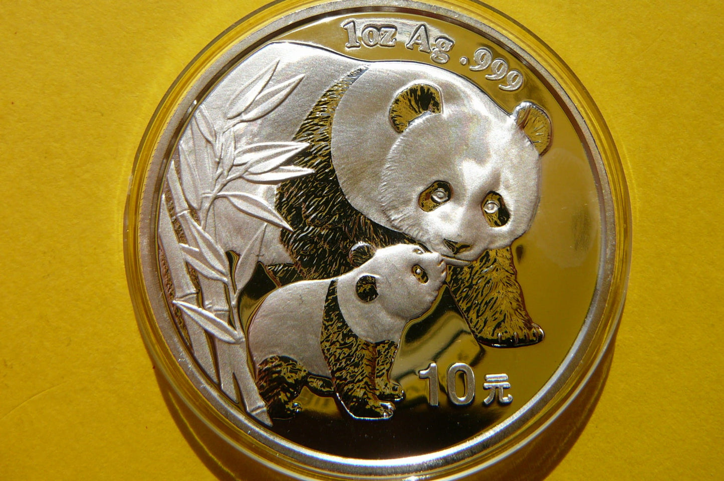 10 YUAN CHINY 2004 PANDA WIELKA SREBRO 999 UNCJA