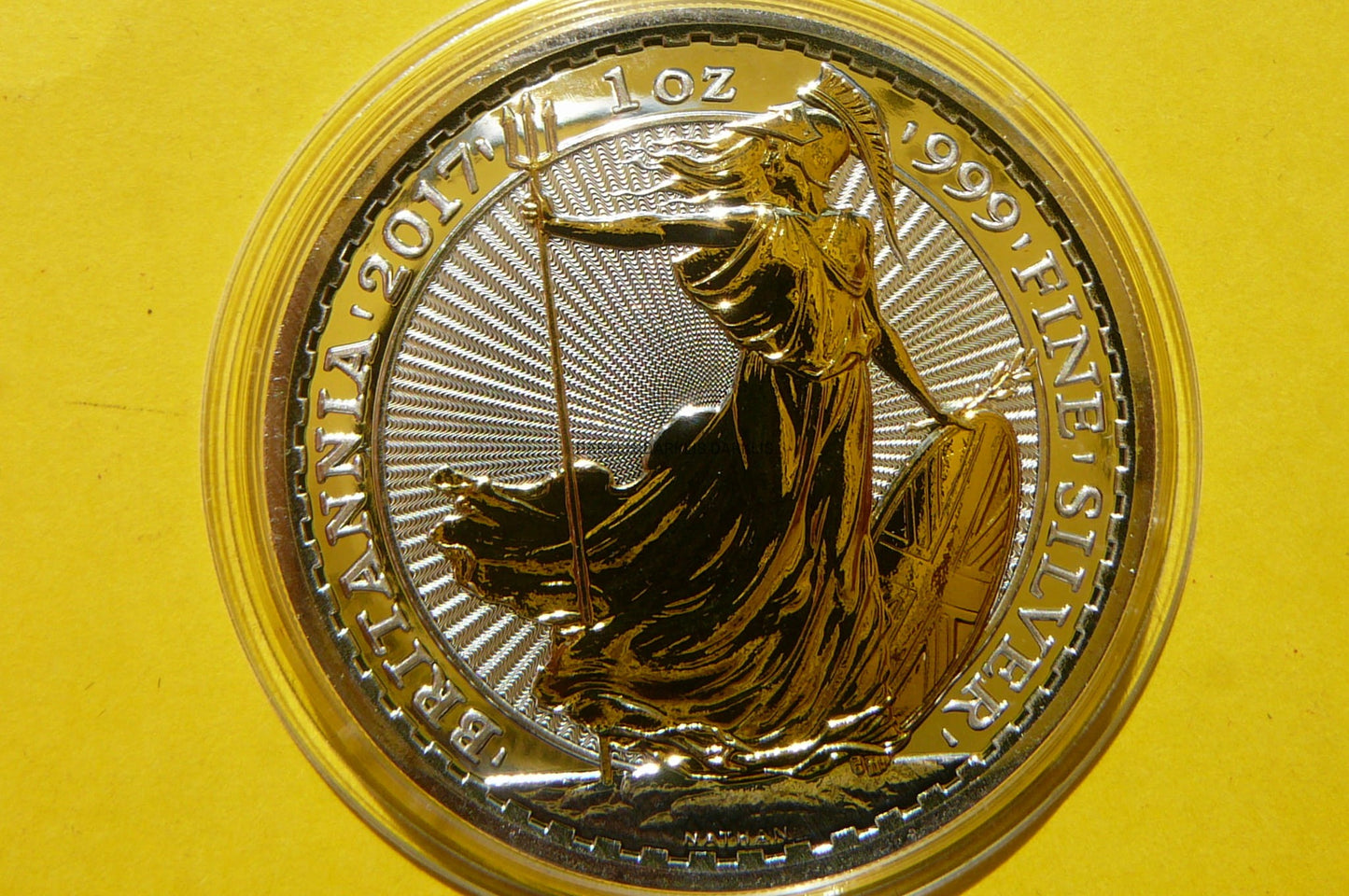 2 FUNTY BRYTANIA 2017 KOBIETA RYCERZ Ag/Au 999 Oz